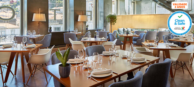 Espaço Porto Cruz | Visita Guiada e Prova de 3 Vinhos do Porto Harmonizada com Chocolates